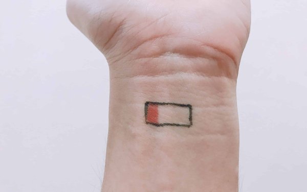 Comment mettre en place un réseau de stations de recharge solaire pour vélos électriques dans une ville ?